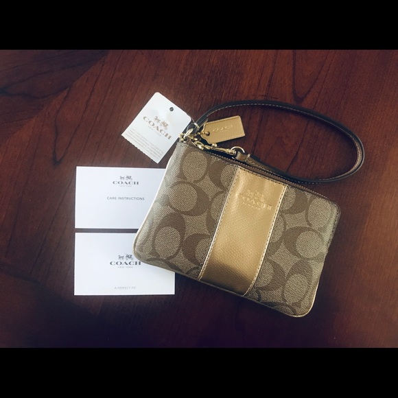 Coach Handbags - Coach Signature Leather Corner Zip Wristlet